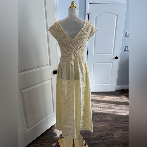Zara ZW Collection embroidered pleated maxi dress butter yellow - Picture 5 of 16